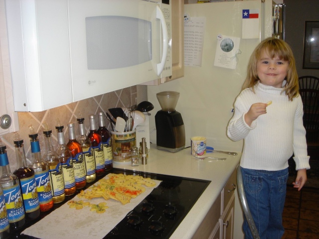 2005-12-07-21 Bking Cookies with Kyla.jpg